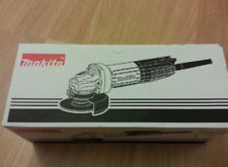 Makita GA5010 Angle Grinder 5 Inch 11000 RPM 1050 W