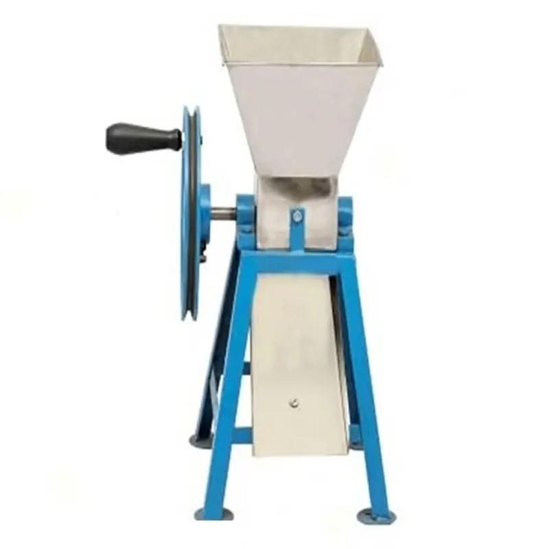 Domestic Hand Operated Chilli Cutter Machine